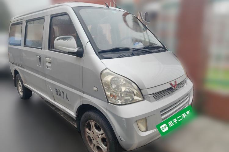 Used Wuling Rongguang 2014 1.2L S Standard Model Front Right 45 Deg