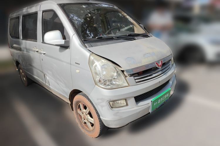 Used Wuling Rongguang 2014 1.5L S Standard Version Front Right 45 Deg