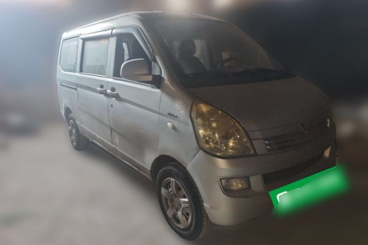 Used Wuling Rongguang 2014 1.5L S Base Version Front Right 45 Deg