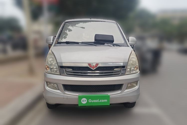 Used Wuling Rongguang 2014 1.5L S Standard Version Front