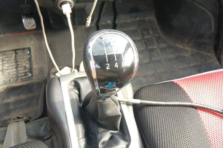 Used Wuling Rongguang 2014 1.2L S Base Model Gear Lever