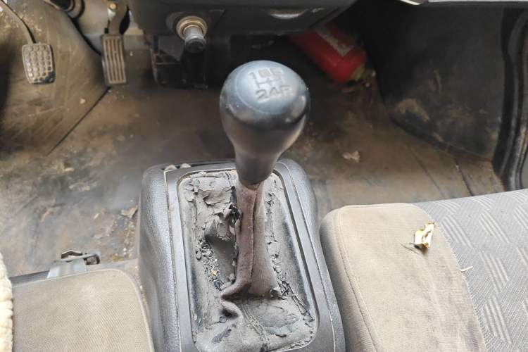 Used Wuling Rongguang 2014 1.2L S Base Model Gear Lever