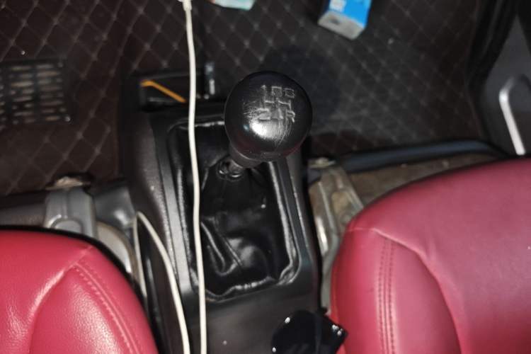 Used Wuling Rongguang 2014 1.5L S Base Version Gear Lever
