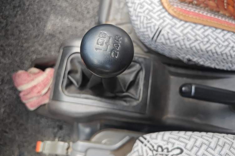 Used Wuling Rongguang 2014 1.2L S Base Model Gear Lever