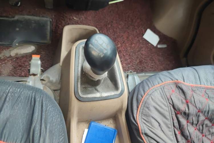 Used Wuling Rongguang 2014 1.5L S Standard Version Gear Lever
