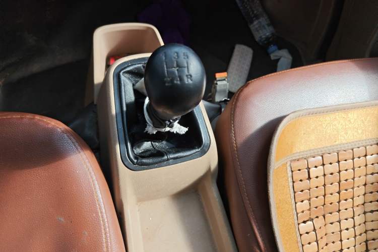Used Wuling Rongguang 2014 1.5L S Standard Version Gear Lever