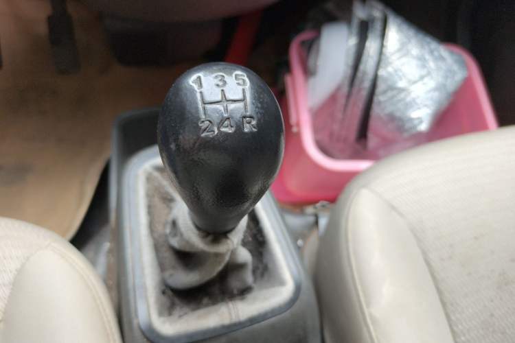 Used Wuling Rongguang 2014 1.2L S Base Model Gear Lever