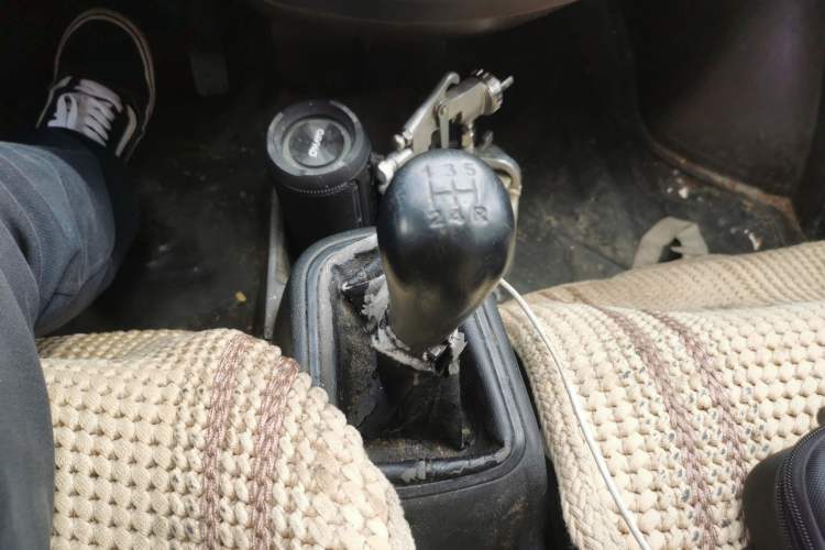 Used Wuling Rongguang 2014 1.2L S Base Model Gear Lever