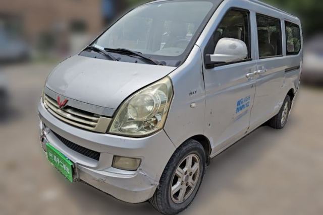 Used Wuling Rongguang 2014 1.5L S Standard Version