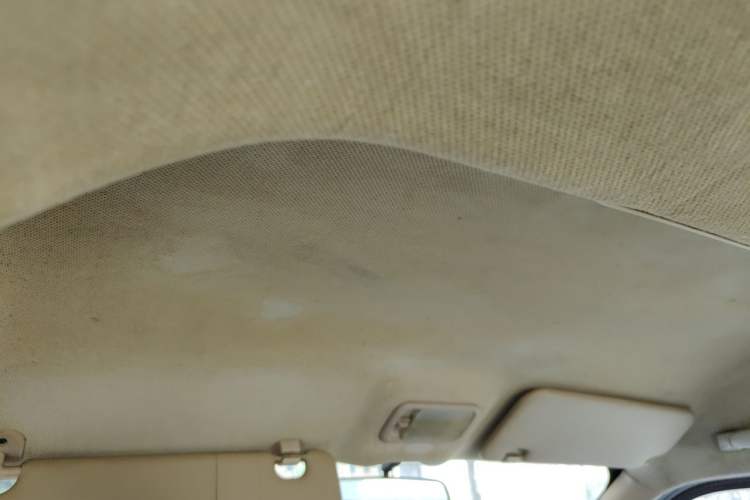 Used Wuling Rongguang 2014 1.2L S Standard Model Headliner