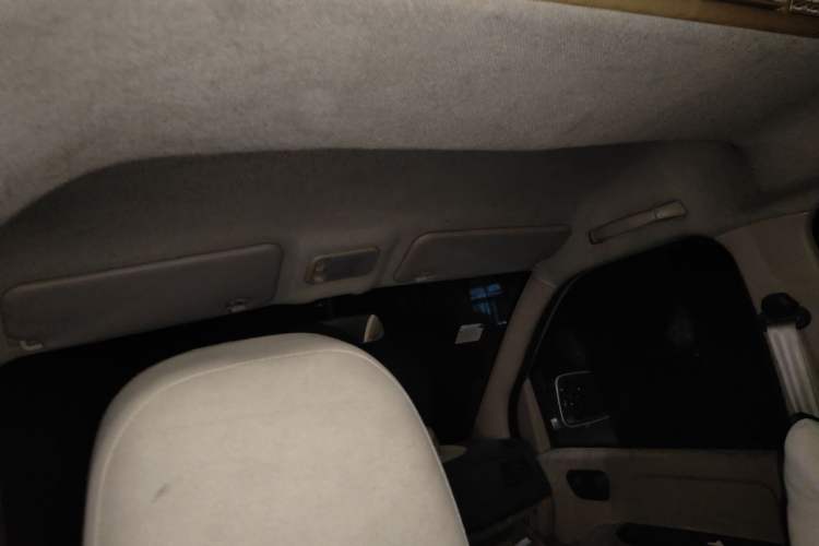 Used Wuling Rongguang 2014 1.2L S Standard Model Headliner