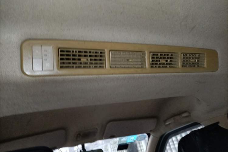 Used Wuling Rongguang 2014 1.2L S Base Model Headliner