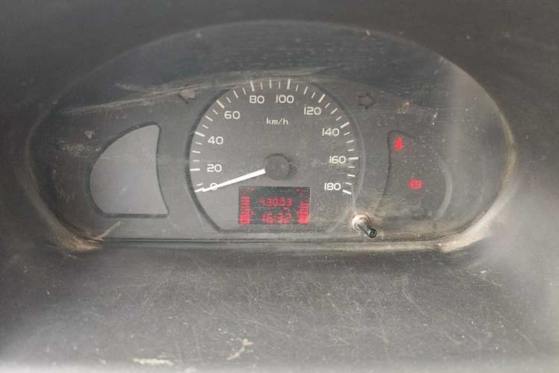 Used Wuling Rongguang 2014 1.2L S Standard Model Instrument Cluster