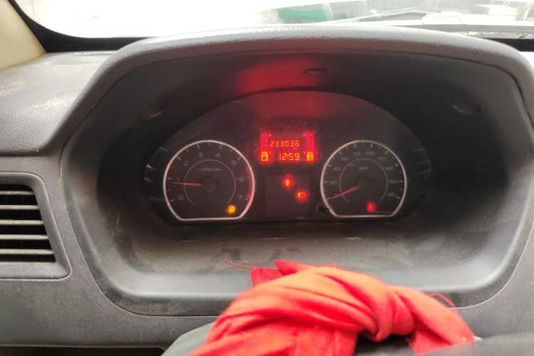Used Wuling Rongguang 2014 1.2L S Standard Model Instrument Cluster