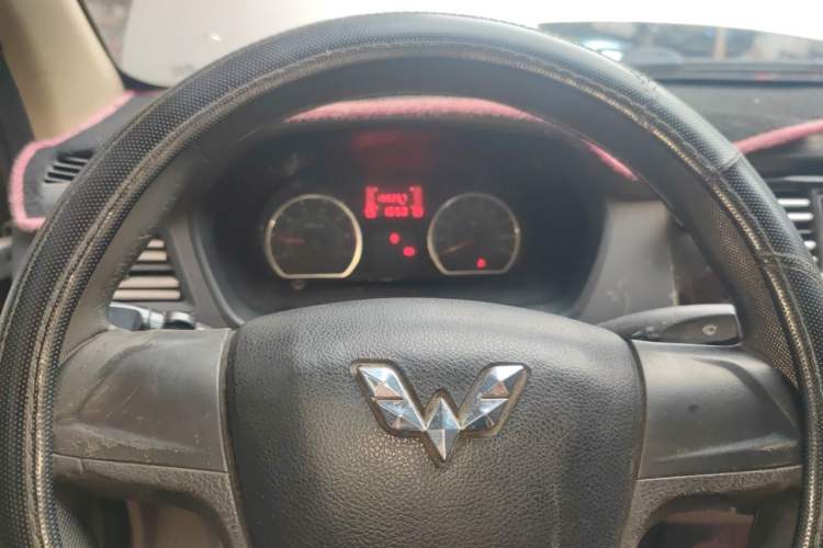 Used Wuling Rongguang 2014 1.5L S Standard Version Instrument Cluster