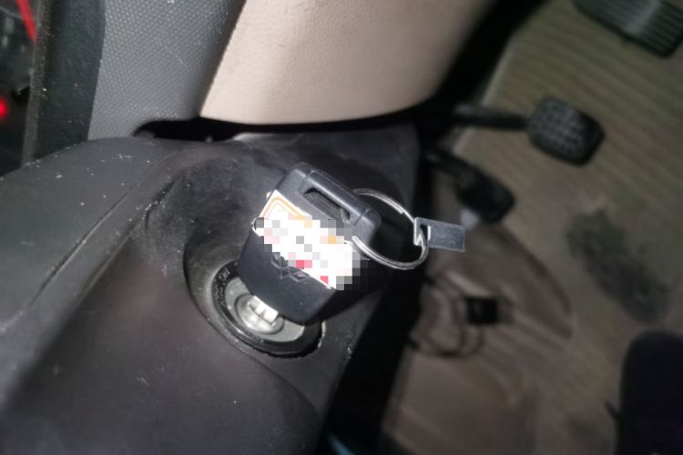 Used Wuling Rongguang 2014 1.2L S Standard Model Interior 1