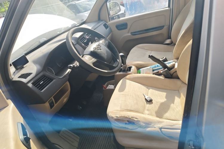 Used Wuling Rongguang 2014 1.5L S Standard Version Left Front Seat