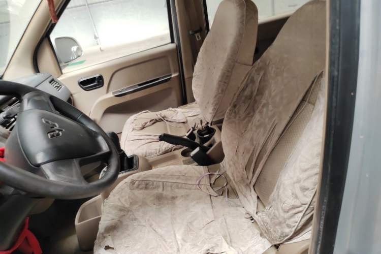 Used Wuling Rongguang 2014 1.2L S Standard Model Left Front Seat
