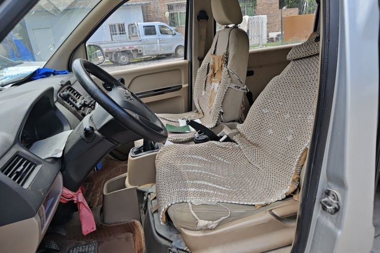 Used Wuling Rongguang 2014 1.5L S Standard Version Left Front Seat