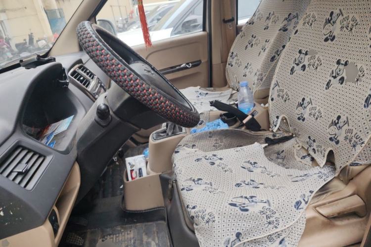 Used Wuling Rongguang 2014 1.5L S Standard Version Left Front Seat