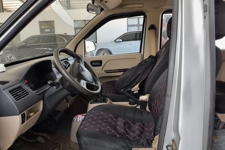 Used Wuling Rongguang 2014 1.5L S Standard Version Left Front Seat