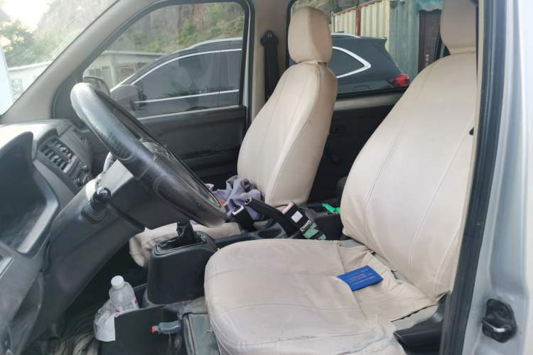 Used Wuling Rongguang 2014 1.2L S Base Model Left Front Seat