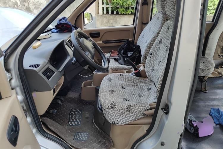 Used Wuling Rongguang 2014 1.2L S Standard Model Left Front Seat