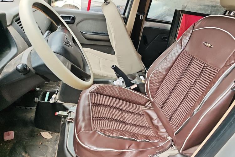Used Wuling Rongguang 2014 1.5L S Base Version Left Front Seat