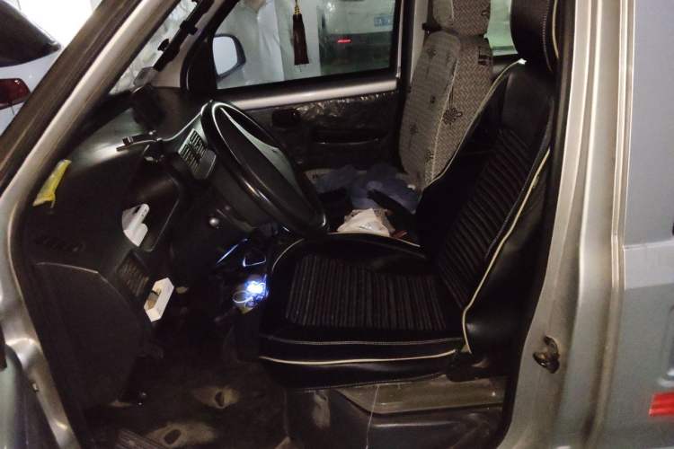 Used Wuling Rongguang 2014 1.2L S Base Model Left Front Seat