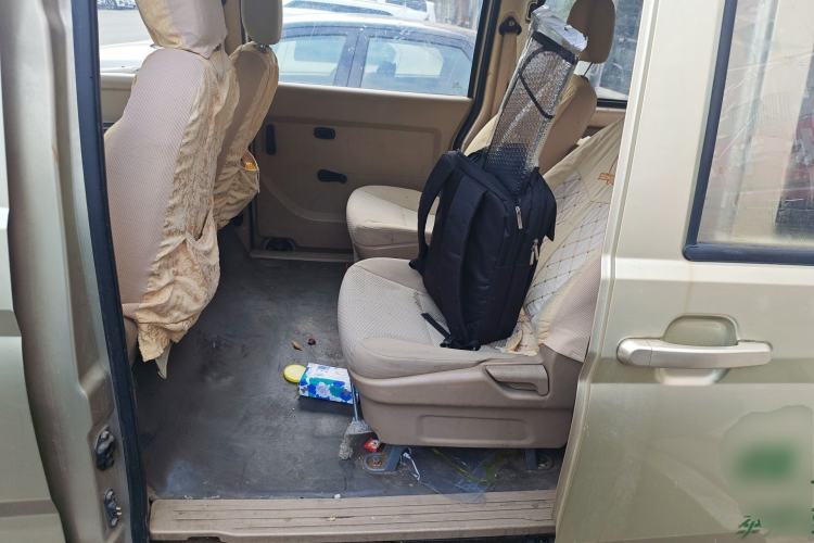 Used Wuling Rongguang 2014 1.5L S Standard Version Left Rear Seat