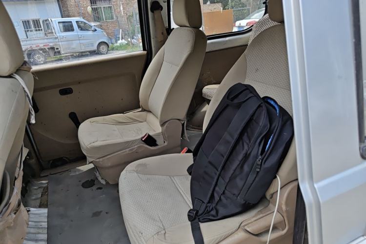Used Wuling Rongguang 2014 1.5L S Standard Version Left Rear Seat