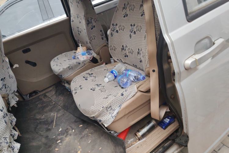 Used Wuling Rongguang 2014 1.5L S Standard Version Left Rear Seat