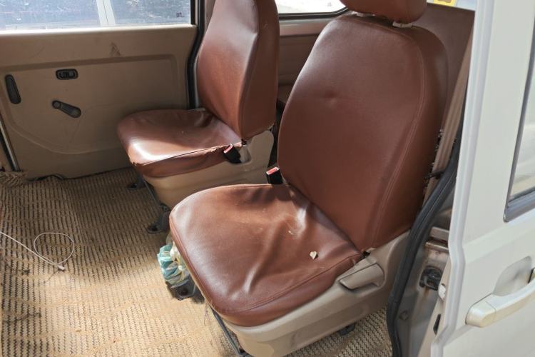 Used Wuling Rongguang 2014 1.5L S Standard Version Left Rear Seat