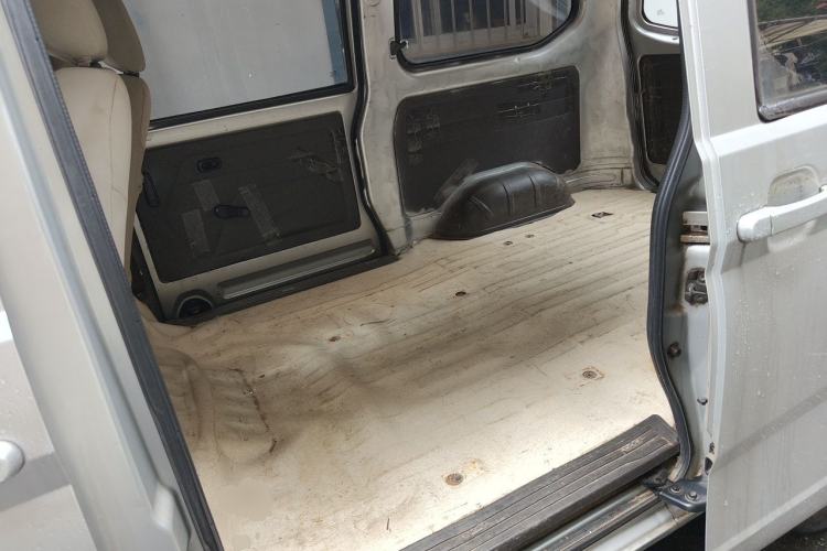 Used Wuling Rongguang 2014 1.2L S Base Model Left Rear Seat