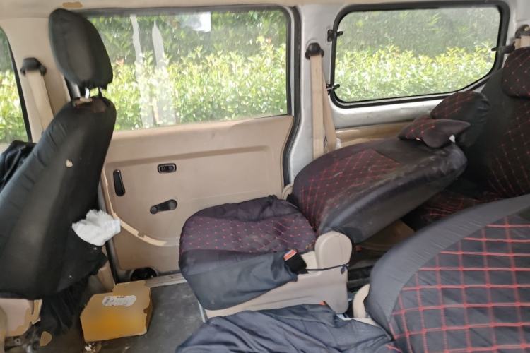 Used Wuling Rongguang 2014 1.2L S Standard Model Left Rear Seat