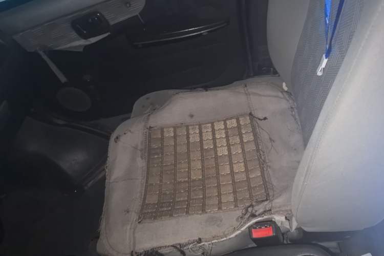 Used Wuling Rongguang 2014 1.5L S Base Version Left Rear Seat