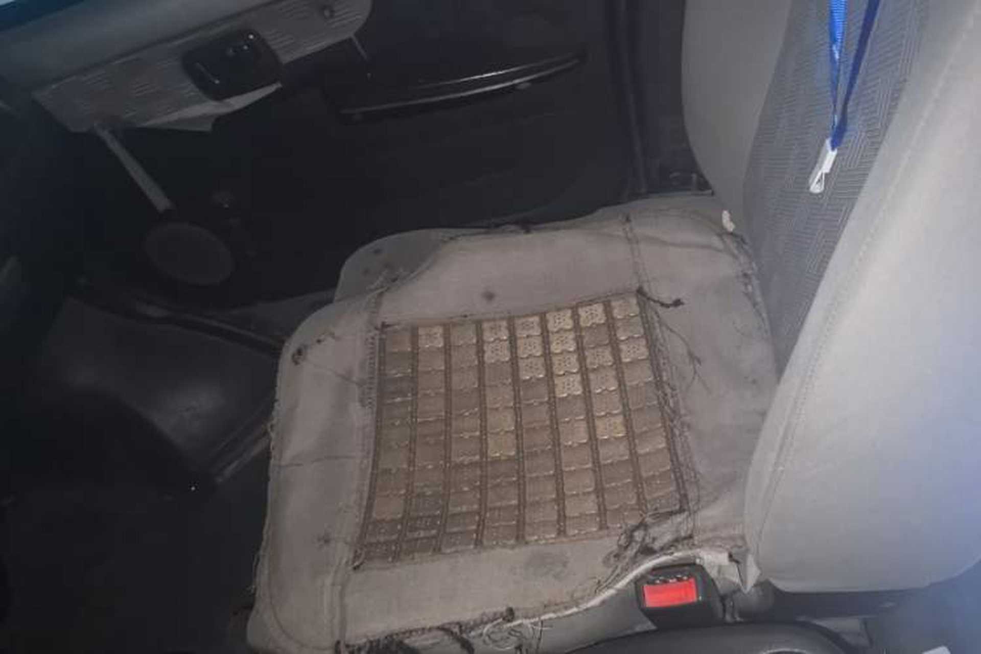 Used Wuling Rongguang 2014 1.5L S Base Version Left Rear Seat