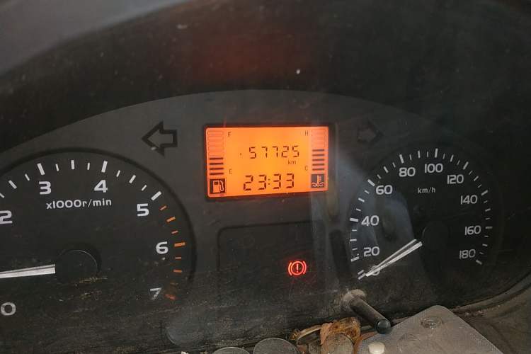 Used Wuling Rongguang  Odometer Close Up