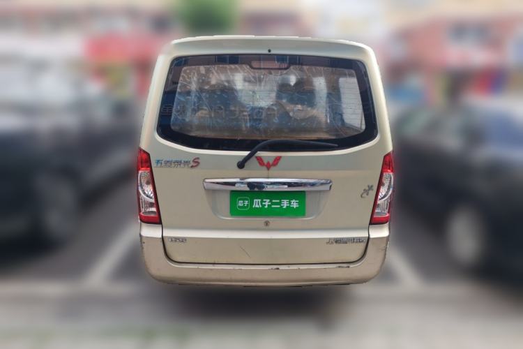 Used Wuling Rongguang 2014 1.5L S Standard Version Rear