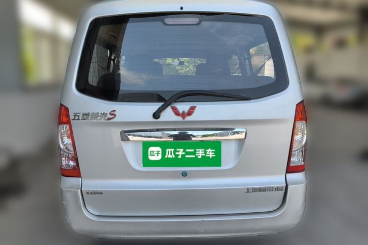 Used Wuling Rongguang 2014 1.5L S Standard Version Rear