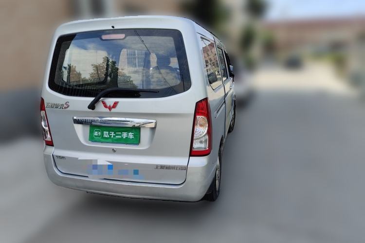 Used Wuling Rongguang 2014 1.2L S Standard Model Rear Right 45 Deg