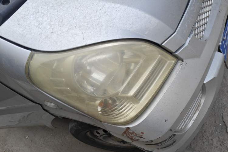 Used Wuling Rongguang 2014 1.2L S Base Model Right Front Headlight
