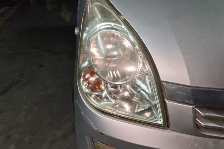 Used Wuling Rongguang 2014 1.2L S Standard Model Right Front Headlight