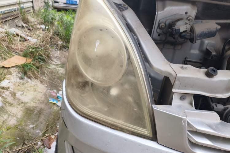 Used Wuling Rongguang 2014 1.2L S Base Model Right Front Headlight