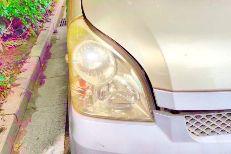 Used Wuling Rongguang 2014 1.2L S Standard Model Right Front Headlight