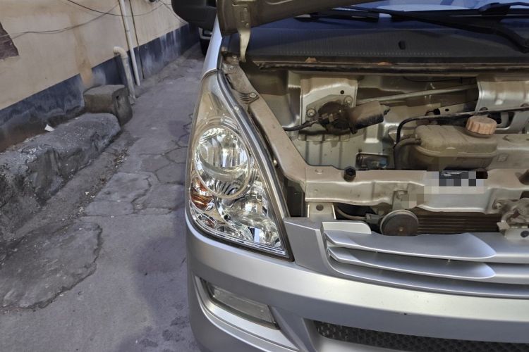 Used Wuling Rongguang 2014 1.2L S Base Model Right Front Headlight