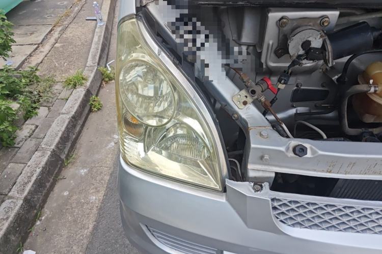 Used Wuling Rongguang 2014 1.2L S Base Model Right Front Headlight