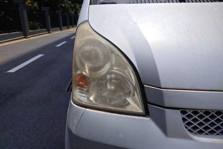 Used Wuling Rongguang 2014 1.2L S Base Model Right Front Headlight