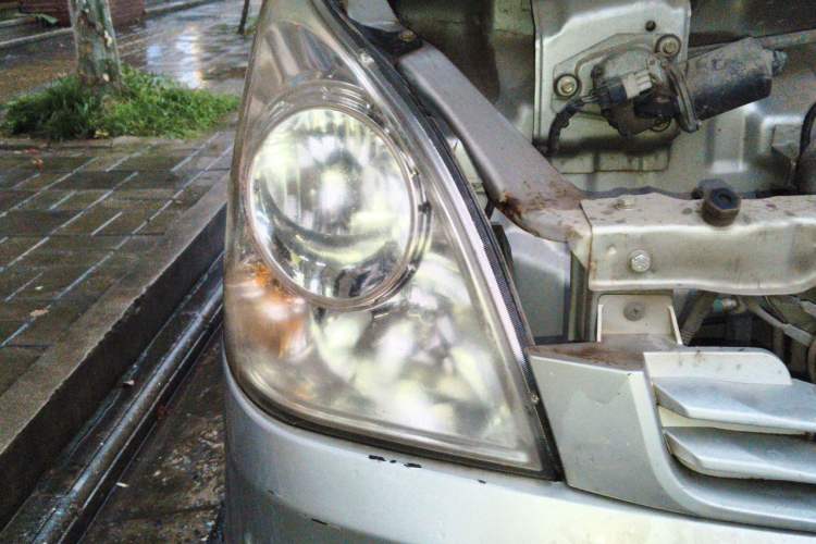 Used Wuling Rongguang 2014 1.2L S Base Model Right Front Headlight