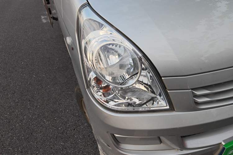 Used Wuling Rongguang 2014 1.2L S Base Model Right Front Headlight